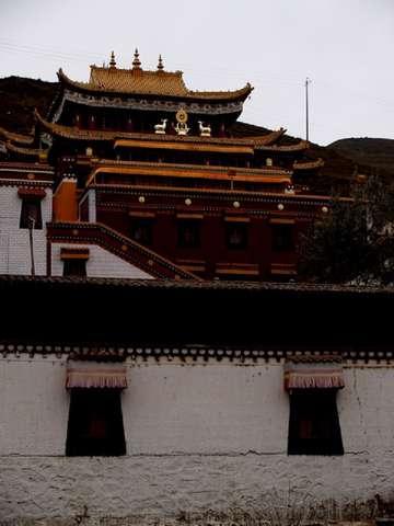 隆务寺