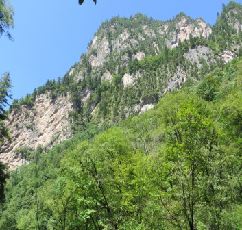 阶梯状断层