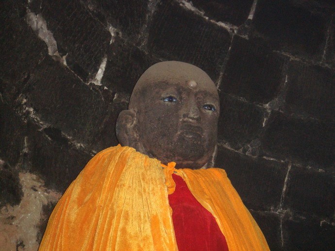 白水寺石佛