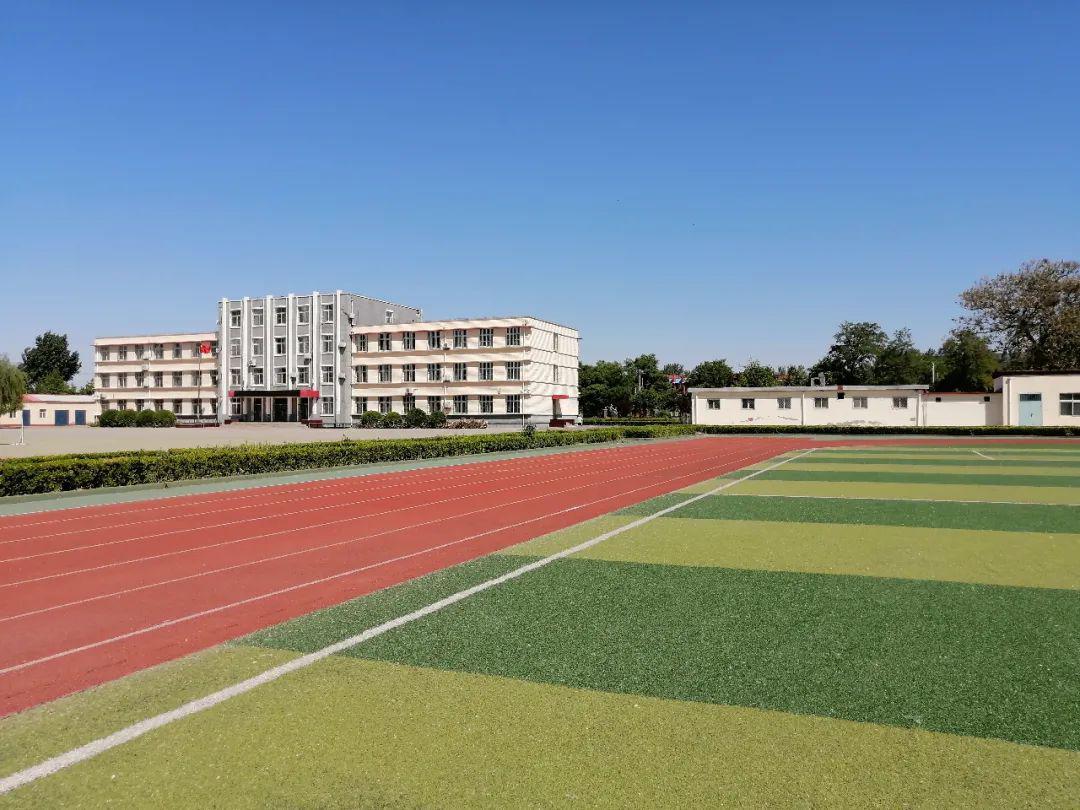 杨镇小店中心小学