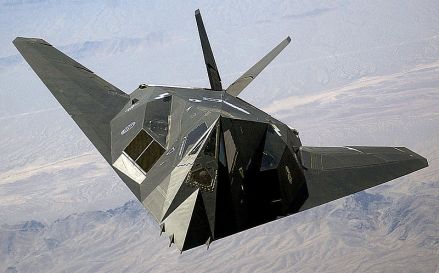F-117“夜鹰”