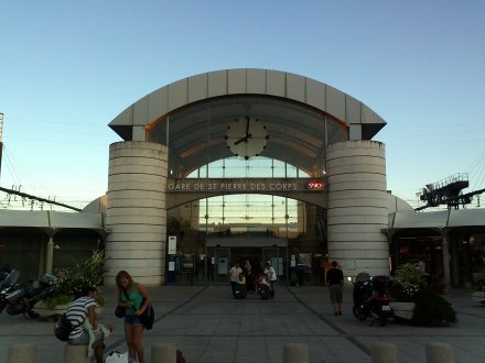 图尔东站（gare de St. Pierre des Corps）
