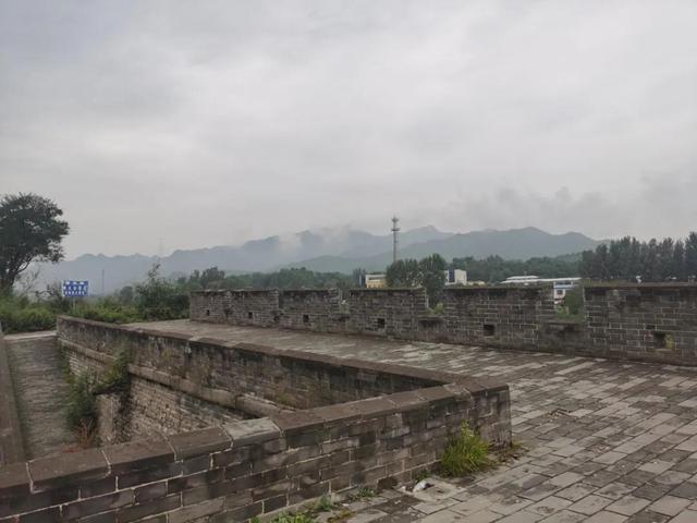 紫荆关关城北门城墙