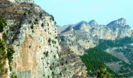 山东仰天山国家森林公园黑龙潭