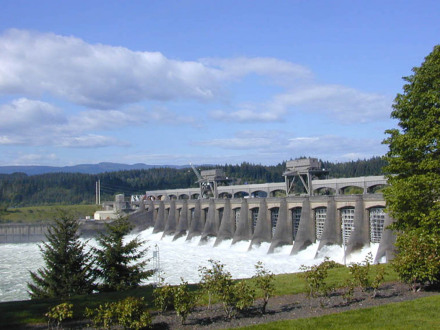 邦纳维尔水电站（Bonneville Dam）
