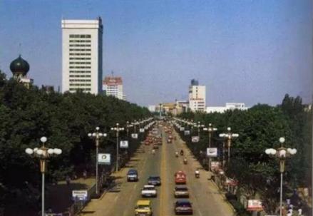 90年代的邢台市马路街（今中兴大街）