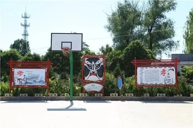 京当镇小强村