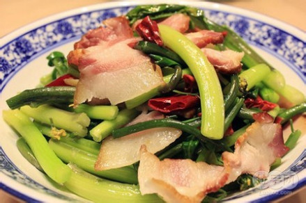 红菜苔炒腊肉