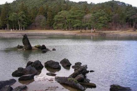 平泉朝游