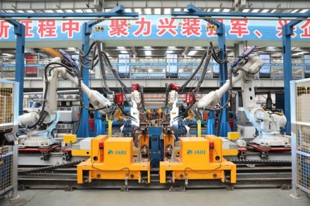 武昌船舶重工集团有限公司生产线 