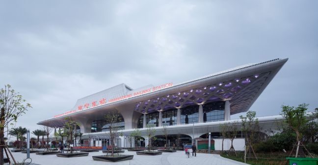 南宁东站