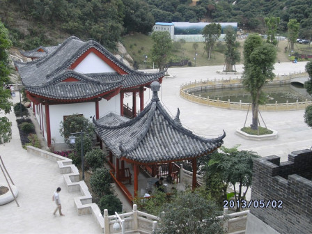 “长城”下