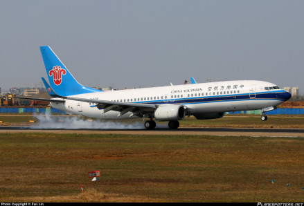 南航波音737-800