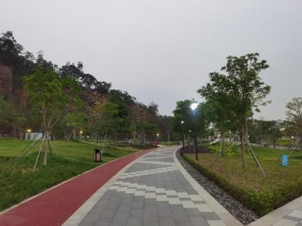 白藤山生态修复湿地公园