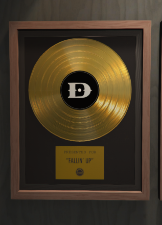 “Fallin' Up”金唱片