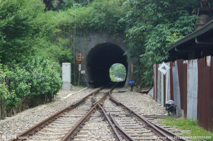 铁路隧道