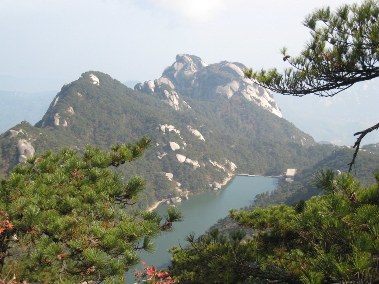 练丹湖