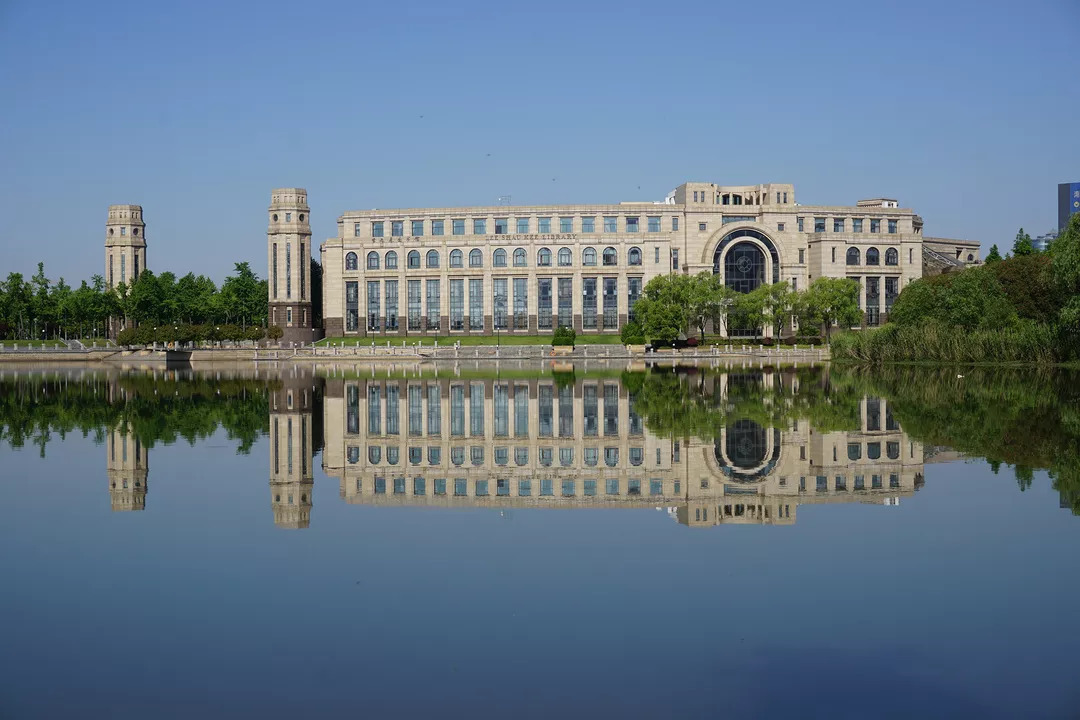 复旦大学李兆基图书馆实景拍摄