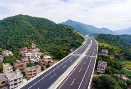 汕湛高速公路航拍