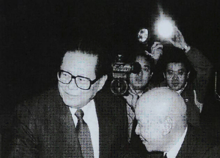 孙越崎与江泽民总书记