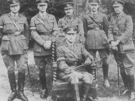 1918年5月31的Monash身着戎装