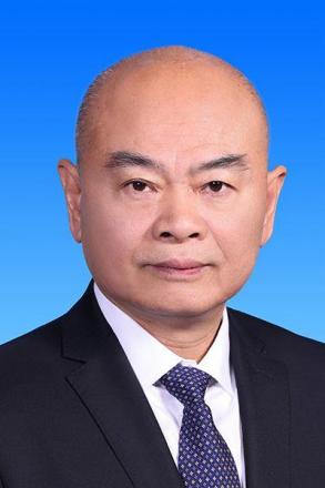 陈云 