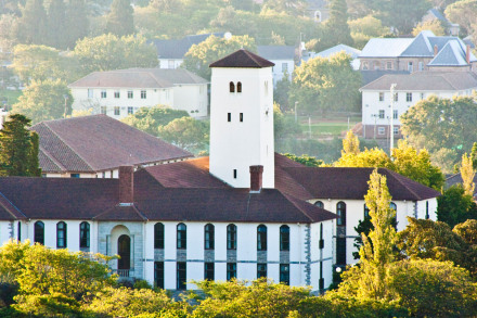 罗德斯大学