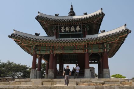 水原华城