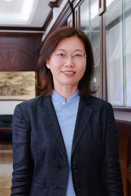 王莹