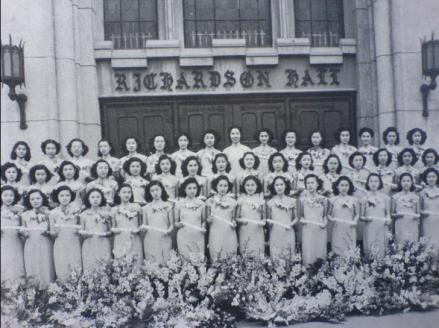 中西女中1948级毕业合影