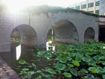 海南医学院