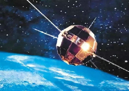 中国第一颗人造卫星东方红一号