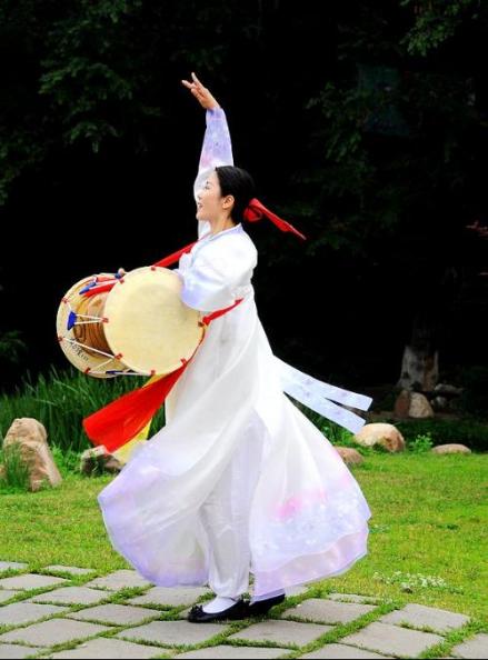 朝鲜族农乐舞