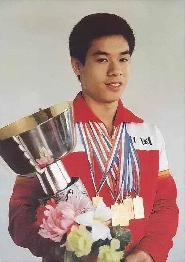 李宁