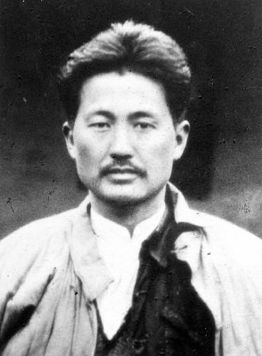 方志敏赴刑场前留影 