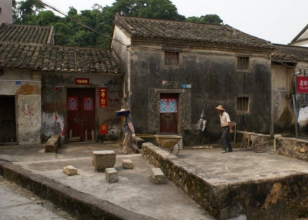 坝光村