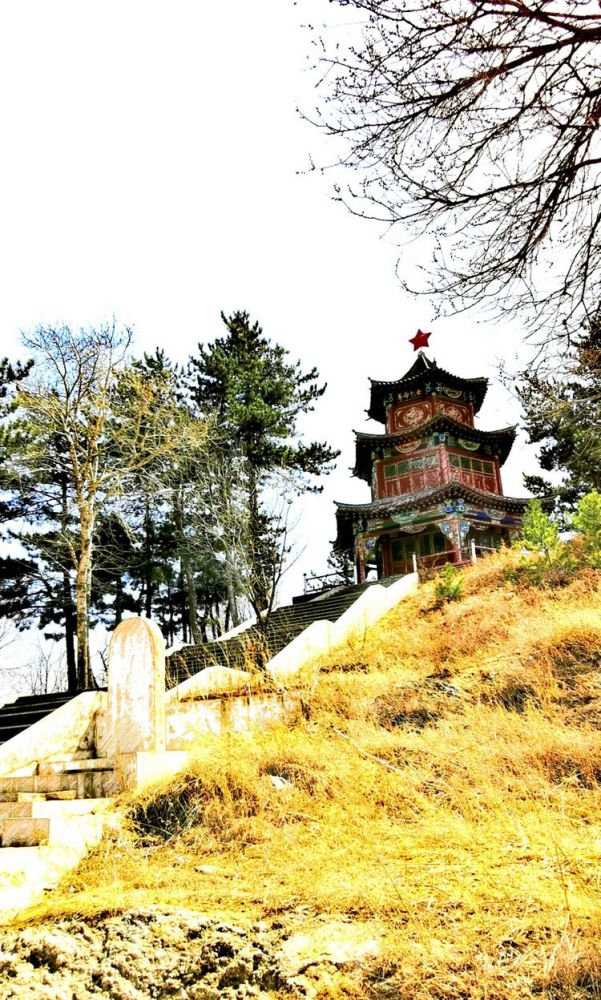 龙关镇重光塔