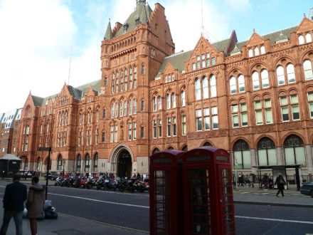 英国保诚集团