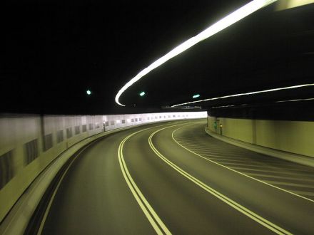 西区海底隧道