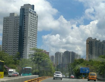 清水河街道一角