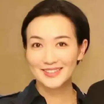 霍思纬