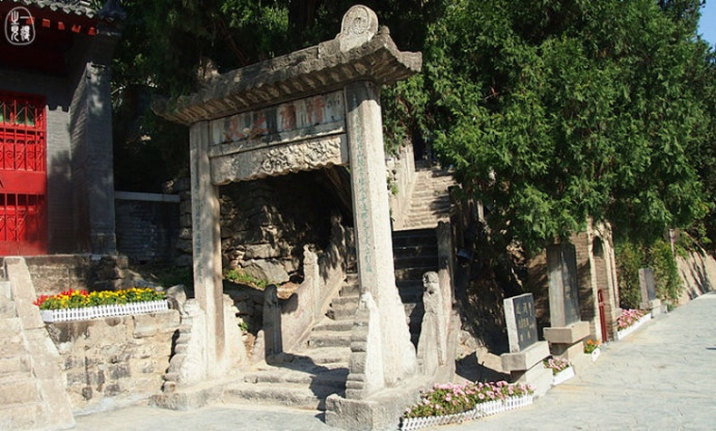 石坊