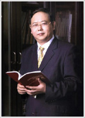 董 事 长