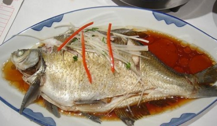 清蒸武昌鱼