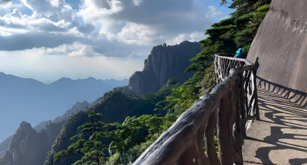 西海岸景区高山栈道