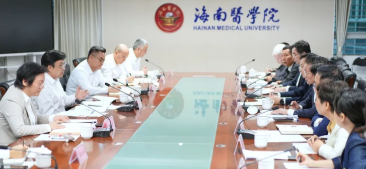 海南省省委书记冯飞到海南医学院调研（2024年1月2日）