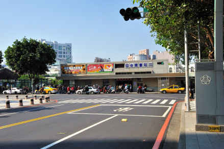 台南车站后站