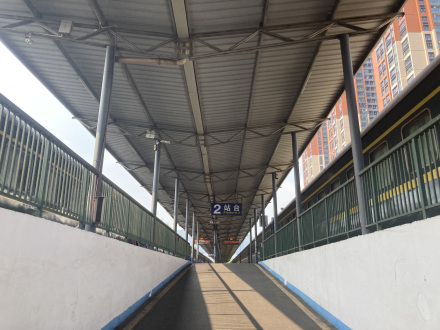 深圳西站地下进出站通道