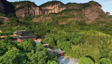 龙虎山