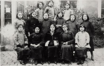 1920年葛健豪（前排左二）在法国